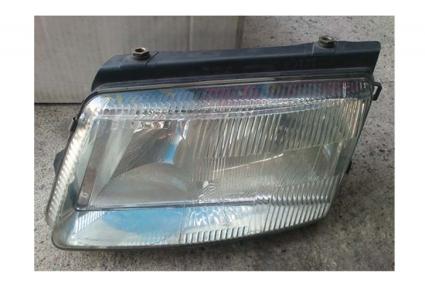 ไฟหน้า โฟล์คพาสสาร์ทปี2000 ขาย1คู่ 3500 บาท