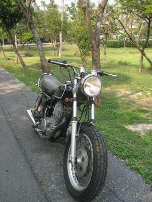 ขาย sr 400 ปี 2000 รถเดิมๆสภาพสวย in.v ครับ