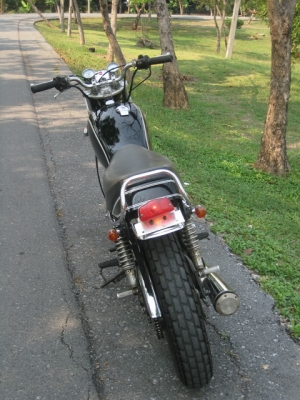 ขาย sr 400 ปี 2000 รถเดิมๆสภาพสวย in.v ครับ