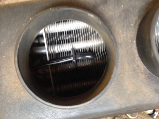 ตู้แอ เก่าเก็บ  ใช้งานดี ลมแรง สวยๆ ถูกๆ