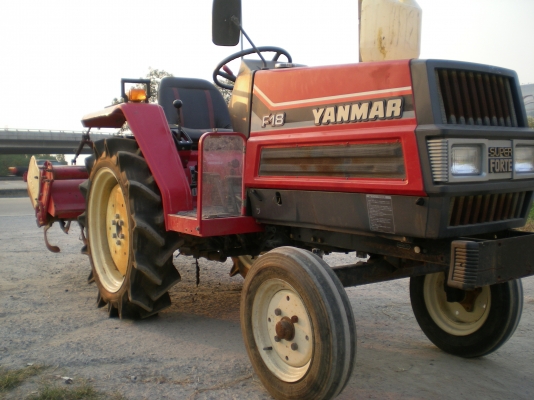 ต้องการขายรถแทรคเตอร์ YANMA  F18 เก่านอกจากญี่ปุ่น
