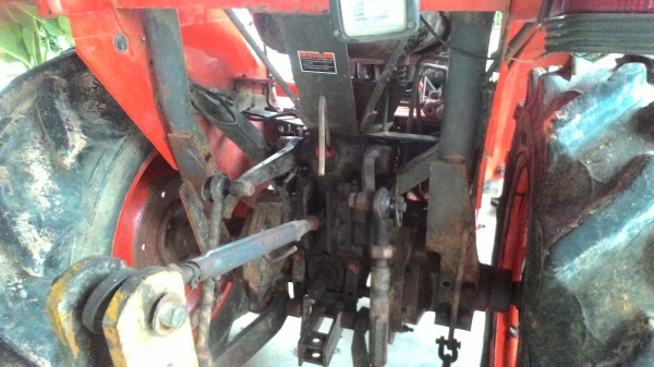 ขายรถไถ 34 แรง DI พร้อมลุยงาน อุปกร2ชิ้น ราคา 190000