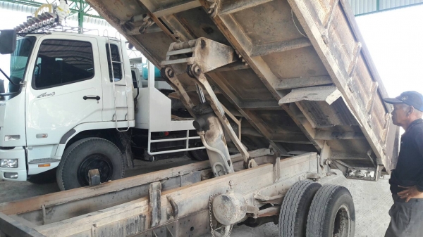 ขาย6ล้อโตโยต้าดั้มBU91