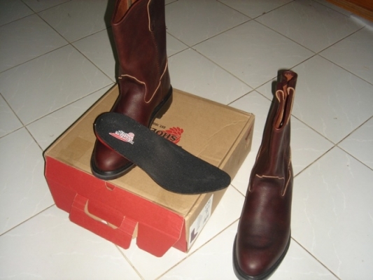 ขายรองเท้าบู๊ท red wing 1178 ,1132 และ 1155 จากเมกาแท้ 100 \% สำหรับคอมอเตอร์ไบค์ คาวบอยและคอรองเท้าหนังแท้ครับ ขายรองเท้าบู๊ท red wing 1178 ,1132 และ 1155 จากเมกาแท้ 100 \% สำหรับคอมอเตอร์ไบค์ คาวบอยและคอรองเท้าหนังแท้ครับ