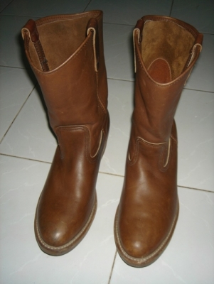 ขายรองเท้าบู๊ท red wing 1178 ,1132 และ 1155 จากเมกาแท้ 100 \% สำหรับคอมอเตอร์ไบค์ คาวบอยและคอรองเท้าหนังแท้ครับ ขายรองเท้าบู๊ท red wing 1178 ,1132 และ 1155 จากเมกาแท้ 100 \% สำหรับคอมอเตอร์ไบค์ คาวบอยและคอรองเท้าหนังแท้ครับ