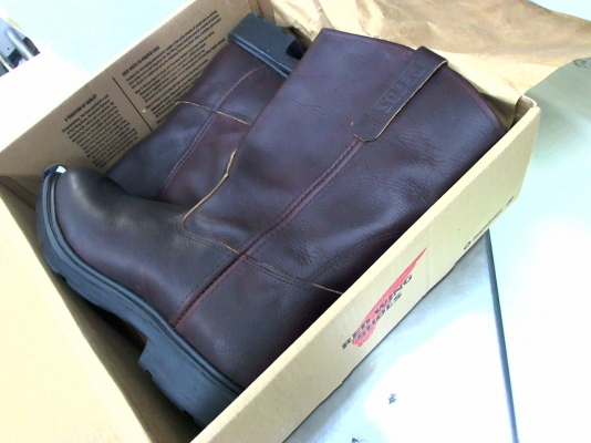 ขายรองเท้าบู๊ท red wing 1178 ,1132 และ 1155 จากเมกาแท้ 100 \% สำหรับคอมอเตอร์ไบค์ คาวบอยและคอรองเท้าหนังแท้ครับ ขายรองเท้าบู๊ท red wing 1178 ,1132 และ 1155 จากเมกาแท้ 100 \% สำหรับคอมอเตอร์ไบค์ คาวบอยและคอรองเท้าหนังแท้ครับ