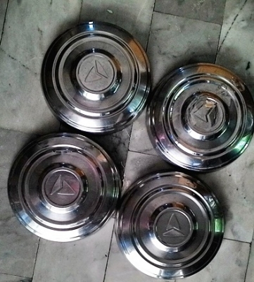 ขายฝาครอบล้อ ม้ากระโดด 1,000 บาท