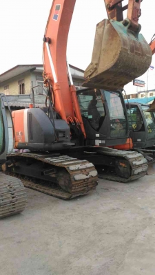ขาย HITACHI ZX 225US-3 มาใหม่ สภาพสวย  ยังไม่เคยใช้งานในไทย  สนใจโทร  089-3818694  ดวงนภา