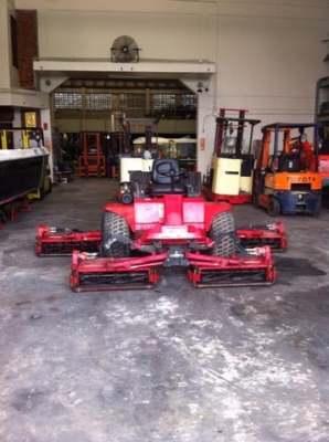 รถตัดหญ้า TORO REELMASTER 450-D รถตัดหญ้า TORO REELMASTER 450-D