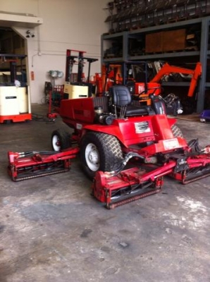 รถตัดหญ้า TORO REELMASTER 450-D รถตัดหญ้า TORO REELMASTER 450-D