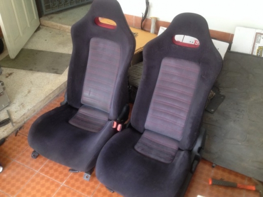 เบาะ SKYLINE R33 V SPEC II ด้ายเเดงสภาพสวยตามรูปพร้อมรางเก่าญี่ปุ่นเเท้คู่ละ เบาะ SKYLINE R33 V SPEC II ด้ายเเดงสภาพสวยตามรูปพร้อมรางเก่าญี่ปุ่นเเท้คู่ละ