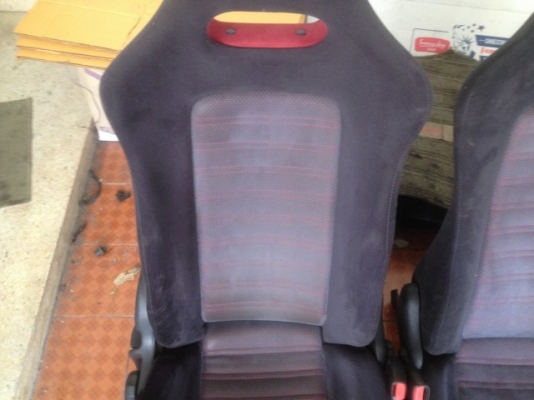 เบาะ SKYLINE R33 V SPEC II ด้ายเเดงสภาพสวยตามรูปพร้อมรางเก่าญี่ปุ่นเเท้คู่ละ เบาะ SKYLINE R33 V SPEC II ด้ายเเดงสภาพสวยตามรูปพร้อมรางเก่าญี่ปุ่นเเท้คู่ละ