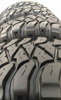 ขายยาง MT 285/75/16 MADE IN USA สวยๆ