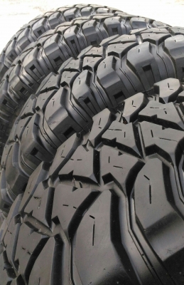 ขายยาง MT 285/75/16 MADE IN USA สวยๆ