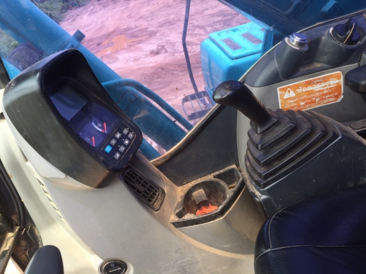 KOBELCO. YN11 สภาพพร้อมใช้ทะเบียนพร้อม13000ชั่วโมง