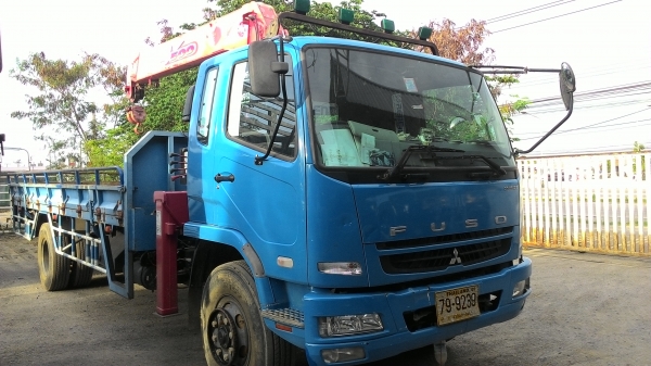 ขายรถ 6ล้อมิตซู ฟูโซ่ กระบะติดเครน UNIC 5 ตัน 5ปลอกสนใจติดต่อ 081-6577048คุณตุ๊กตา