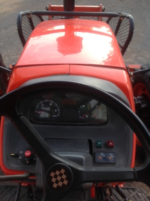 แทรกเตอร์คูโบต้าเอ็ม 7040 สภาพดีมากพร้อมใช้งาน รถเดิมทั้งคันไม่เคยสี มีผานดันและผานหลังด้วย แทรกเตอร์คูโบต้าเอ็ม 7040 สภาพดีมากพร้อมใช้งาน รถเดิมทั้งคันไม่เคยสี มีผานดันและผานหลังด้วย