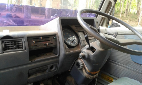 Hino  fc120  รถสวยเดิมๆ เก่าเก็บไม่มีช้ำ