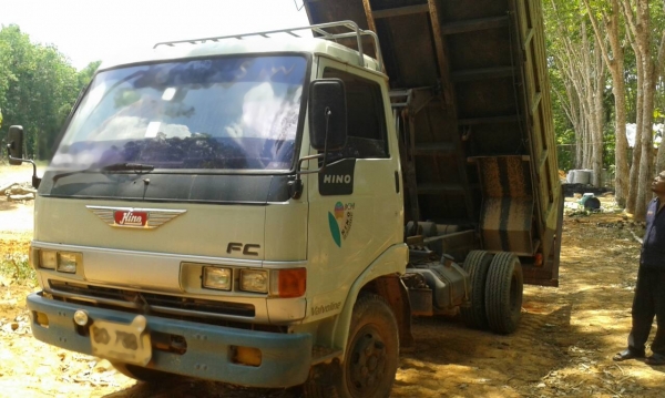 Hino  fc120  รถสวยเดิมๆ เก่าเก็บไม่มีช้ำ