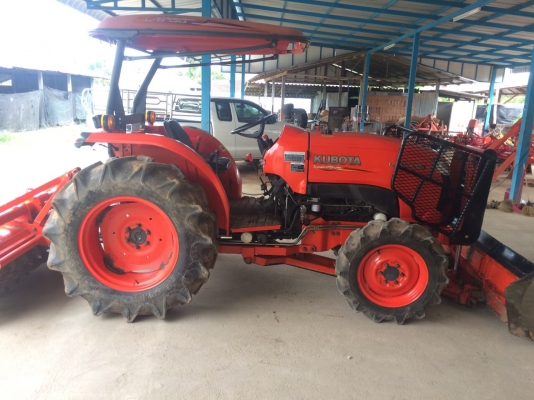 รถไถ47แรงสวยๆพร้อมอุปกรณ์3ชิ้น