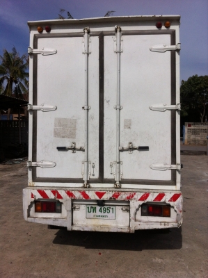 Isuzu NKR เครื่อง100แรง พร้อมตู้ ป้ายเล็กไม่ติดเวลา สภาพสวยพร้อมใช้งาน