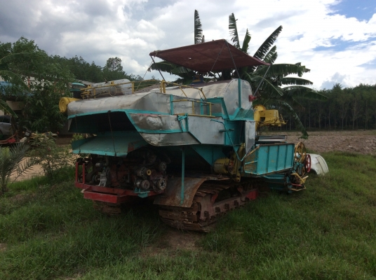 ขายรถเกี่ยวข้าวรองกระสอบศักดิ์พัฒนา บิ๊ก37