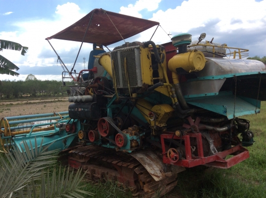 ขายรถเกี่ยวข้าวรองกระสอบศักดิ์พัฒนา บิ๊ก37