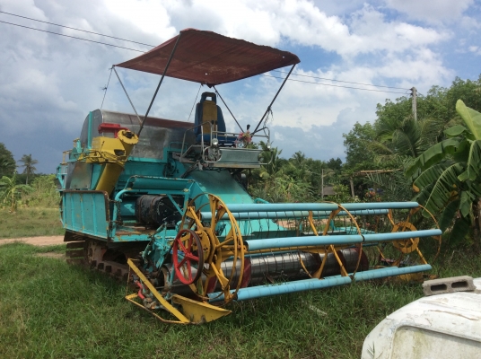 ขายรถเกี่ยวข้าวรองกระสอบศักดิ์พัฒนา บิ๊ก37