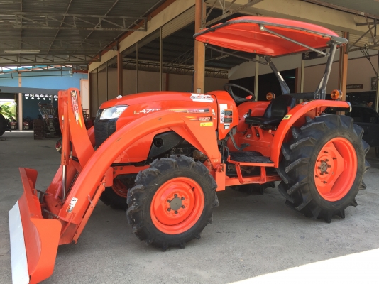 ขายรถไถคูโบต้าL4708 สวยๆ พร้อมอุปกรณ์ ดันดินหน้าและโลตารี่ตราช้าง ขายราคา398000 บาท สนใจโทร 0819136451 ขอดูภาพเพิ่มเติมทางline:id bow6451 #บริการจัดส่งฟรีทั่วประเทศจร้า