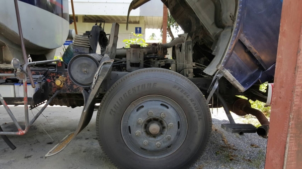 Isuzu  175  แรงม้า