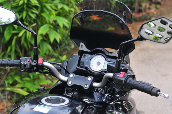 ขาย Kawasaki Versys 650 ABS โฉมปี12 เอกสารพร้อมโอน ขาย Kawasaki Versys 650 ABS โฉมปี12 เอกสารพร้อมโอน