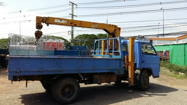 หกล้อ อีซูชุ NPR115 ติดเครน TANADO 3.4ตัน รุ่น ขาเหลียม ช่วงยาว 4.30ม สภาพดีเดิมๆพร้อมใช้งาน ทะเบียนพร้อมโอน