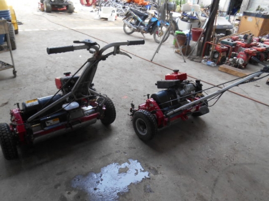 ขายรถตัดหญ้า แบบตัดกรีน BARONESS พร้อมใช้งาน ขายรถตัดหญ้า แบบตัดกรีน BARONESS พร้อมใช้งาน