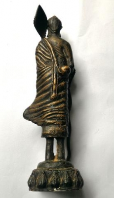 พระพุทธเจ้า ปางธุดงค์ ของเก่าแท้ ถือไม้เท้าพญานาค เด่นทางเมตตาค้าขายมีโชคลาภ เดินทางปลอดภัย สูง 10นิ้ว ฐานฝังลูกแก้วสารพัดนึก