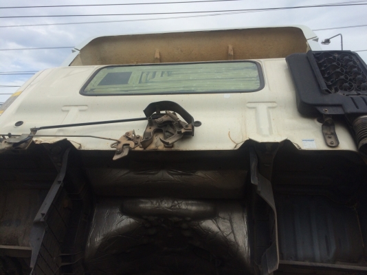 หัวลาก  320 แรง ปี 51 (( รถน้ำมัน ))  สภาพพร้อมใช้งาน  ราคา  1,400,000  บาท