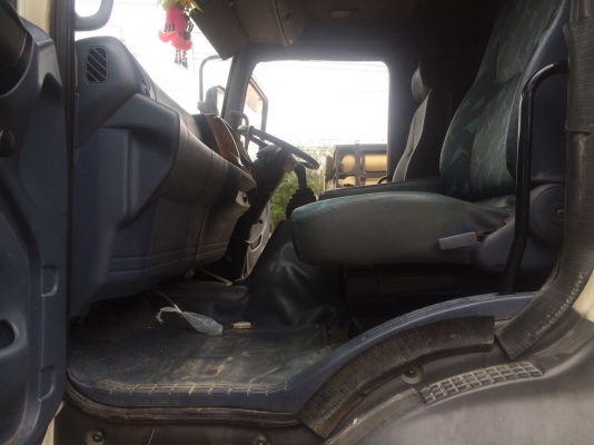 หัวลาก  320 แรง ปี 51 (( รถน้ำมัน ))  สภาพพร้อมใช้งาน  ราคา  1,400,000  บาท