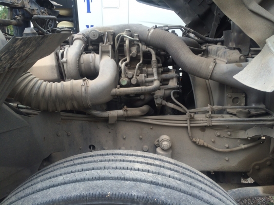 หัวลาก  320 แรง ปี 51 (( รถน้ำมัน ))  สภาพพร้อมใช้งาน  ราคา  1,400,000  บาท