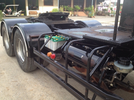 หัวลาก  320 แรง ปี 51 (( รถน้ำมัน ))  สภาพพร้อมใช้งาน  ราคา  1,400,000  บาท