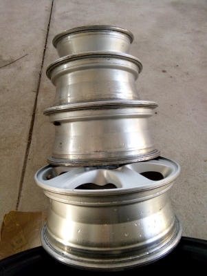 ขายล้อแม็กขอบ 15 5รู ไทรทัน 4ล้อ ขาย 3,500 บ.