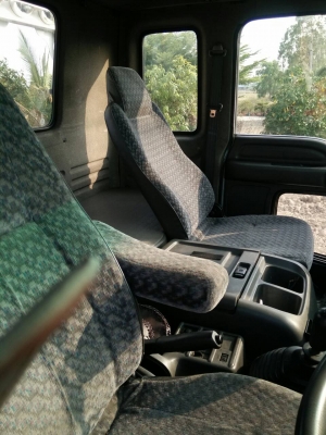 ขาย10ล้อ2เพลาเครื่อง240แรงคอมเรวคัชซีสวยๆ12นิ้วรถประกอบจดทะเบียนปี55ราคา1,200,000ต่อรอง