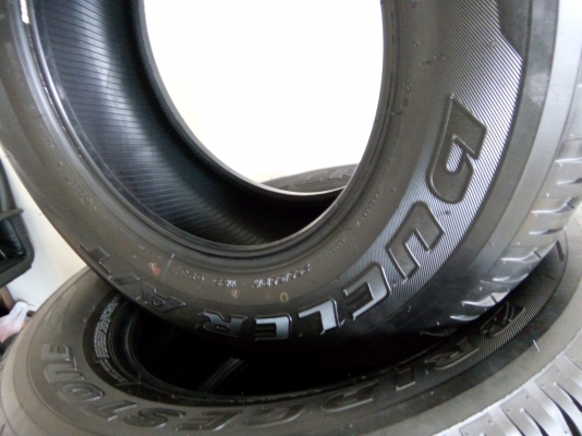 ขายยางบริดสโตน693  265/65R17 ถอดป้ายแดงรีโว่ตัวท็อป ขาย 18,500บ.