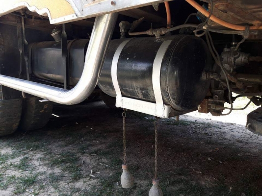 ขายสิบล้อหน้ายาว เพลาเดียว เครื่อง 6BG 175แรง เกียร์ร็อค ช่วงล่างร็อคยกแท่น เบรคทิฟฟี่ ยางสวยพร้อมใช้  อุปกรณ์ครบ รถนางฟ้าเรยคับ #ราคา249999บาทต่อรองได้นิดหน่อยคับ โท0861376478