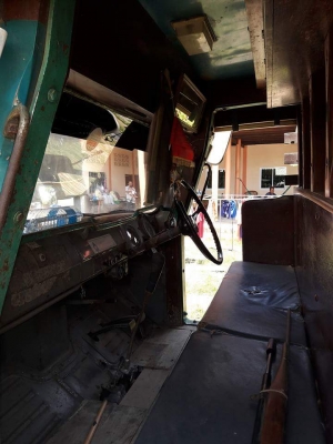 ขายสิบล้อหน้ายาว เพลาเดียว เครื่อง 6BG 175แรง เกียร์ร็อค ช่วงล่างร็อคยกแท่น เบรคทิฟฟี่ ยางสวยพร้อมใช้  อุปกรณ์ครบ รถนางฟ้าเรยคับ #ราคา249999บาทต่อรองได้นิดหน่อยคับ โท0861376478