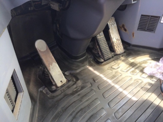 ขายรถตักล้อยาง KOMATSU WA320-5 รถนอกนำเข้าจากญี่ปุ่น สภาพสวยพร้อมใช้