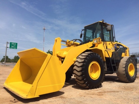 ขายรถตักล้อยาง KOMATSU WA320-5 รถนอกนำเข้าจากญี่ปุ่น สภาพสวยพร้อมใช้