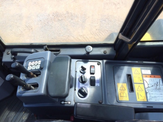 ขายรถตักล้อยาง KOMATSU WA320-5 รถนอกนำเข้าจากญี่ปุ่น สภาพสวยพร้อมใช้