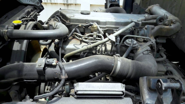 ขายหกล้อ ISUZU NQR 175 เทอร์โบว์ เฟื่อง F หน้า-หลัง