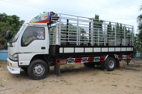 ขายหกล้อ ISUZU NQR 175 เทอร์โบว์ เฟื่อง F หน้า-หลัง