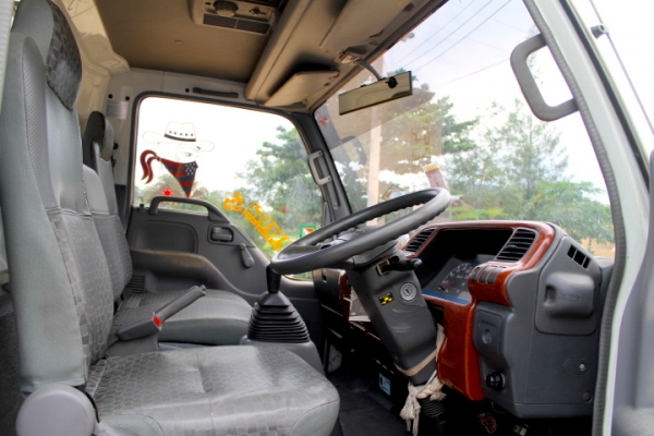 ขายหกล้อ ISUZU NQR 175 เทอร์โบว์ เฟื่อง F หน้า-หลัง