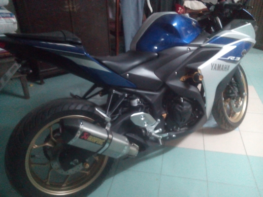 ขายรถมอเตอร์ไซด์บิ๊กไบท์  R 3 มือ 1 ซื้อจากห้างมือเดียวครับ